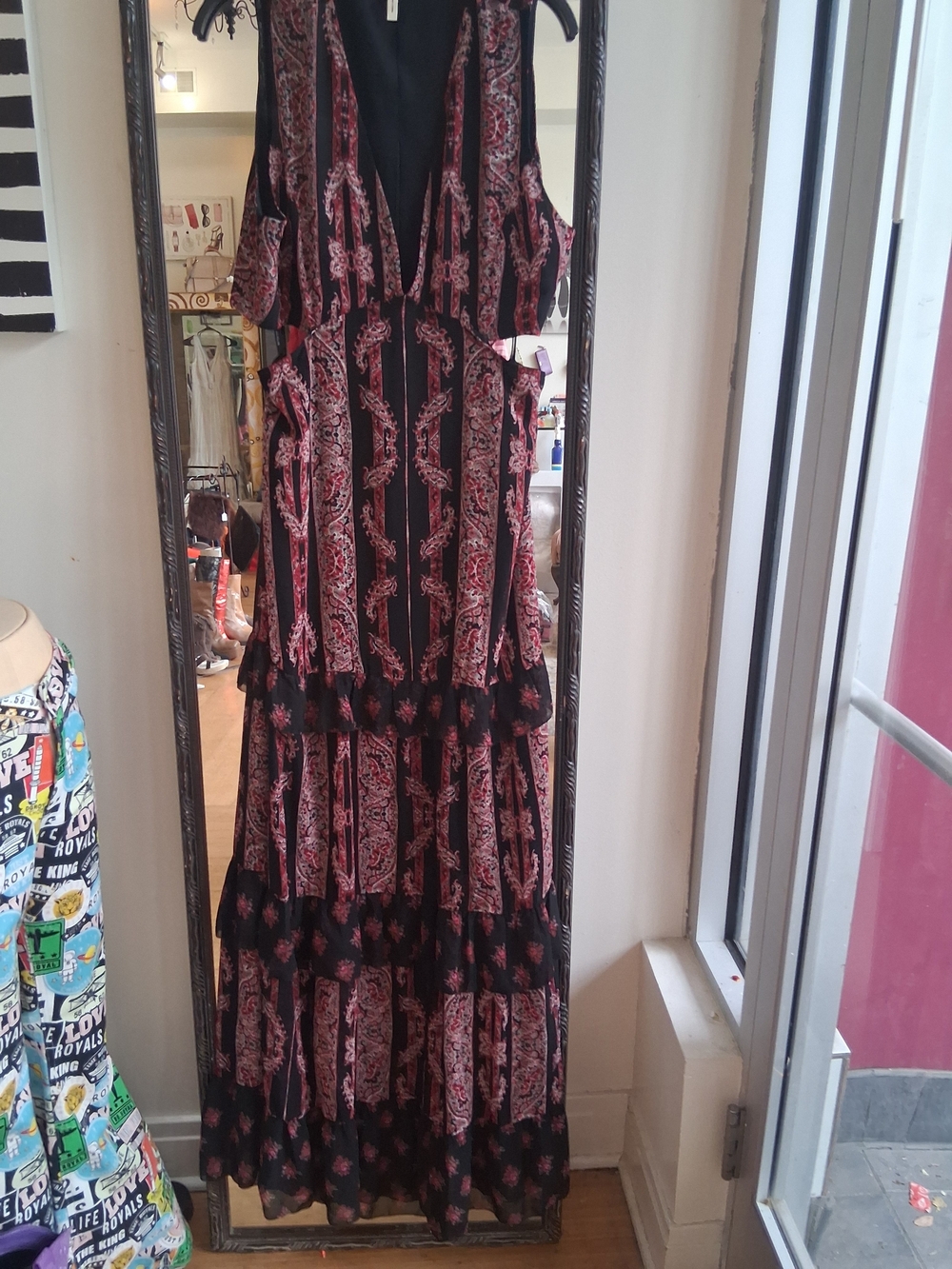 Avec Les Filles Black and Burgundy Printed Tiered Maxi Dress